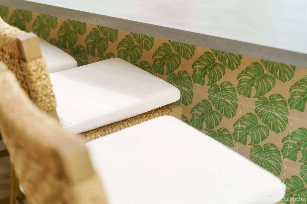 Aloha Moon - A Chic And Dreamy Modern Tropical Hideaway! Apartment *